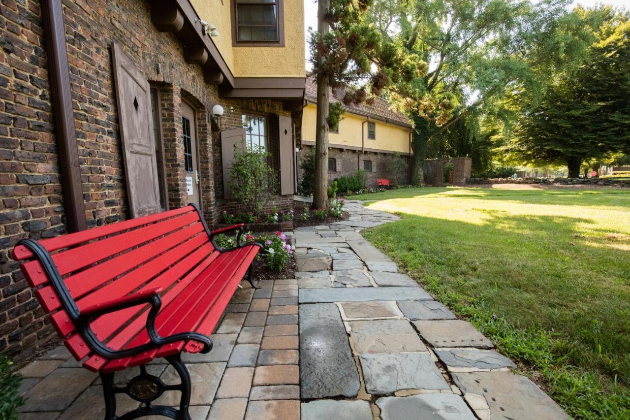 Rutgers University Inn And Conference Center New Brunswick Exterior foto